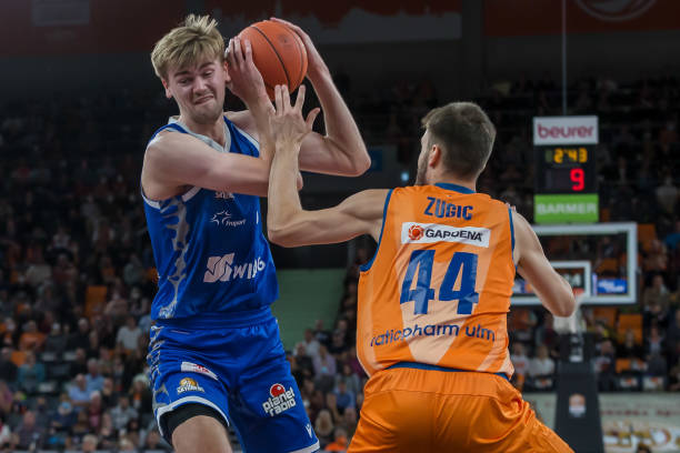 赛中令人振 赛中令人振